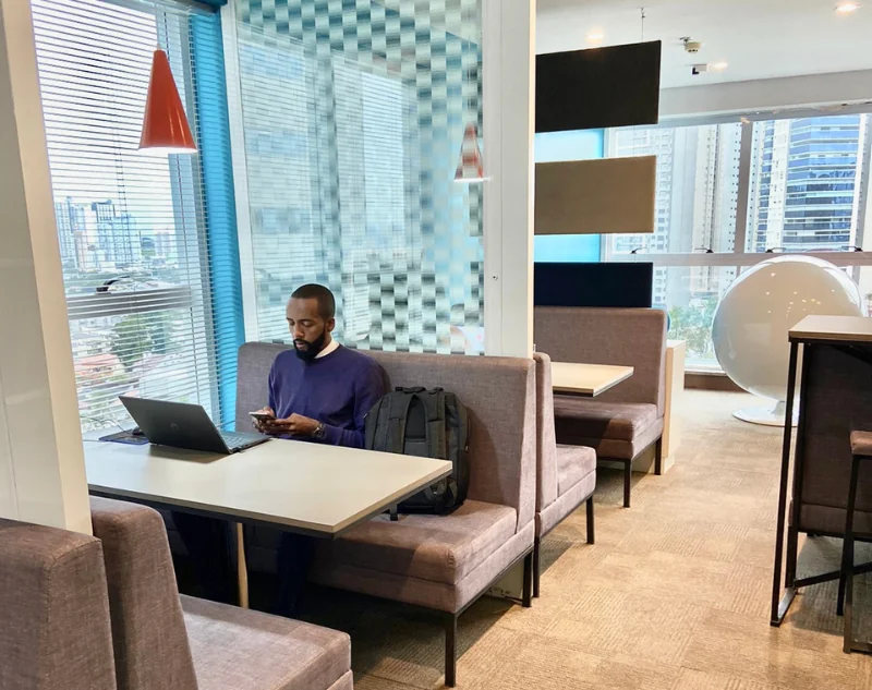 Imagem do artigo Trabalho híbrido no espaço de coworking em 2023